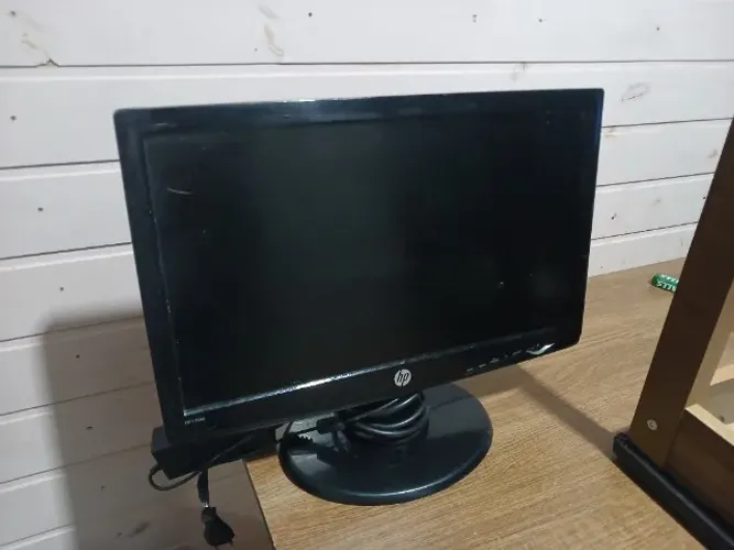 Monitor HP L185B