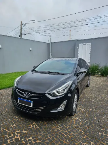 Hyundai Elantra GLS 2.0 16V Flex Aut. 2015