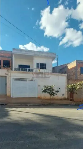 Vende-se Lindo Sobrado no Bairro Alto da Boa Vista