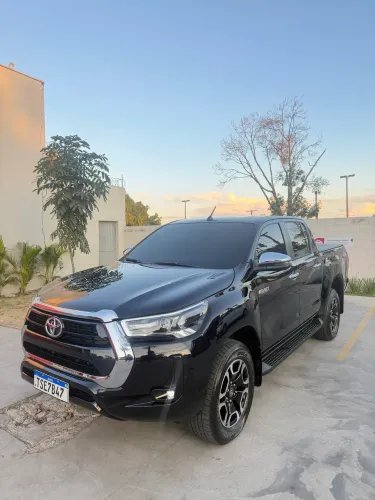 Toyota Hilux CD SRV 4X4 2.8 TDI Diesel Aut. 2025
