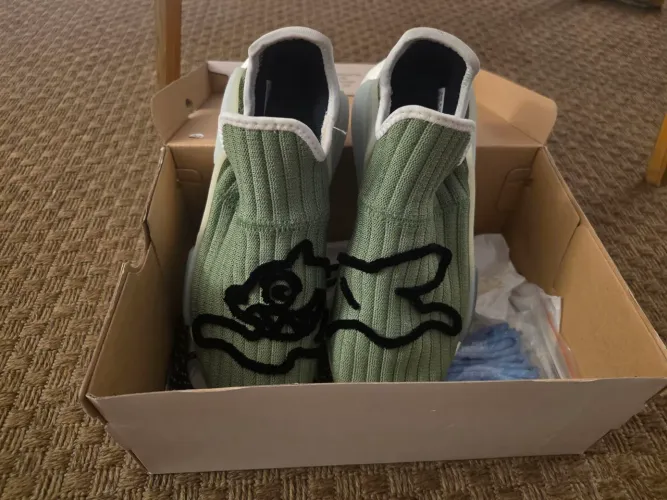 Adidas HU MND