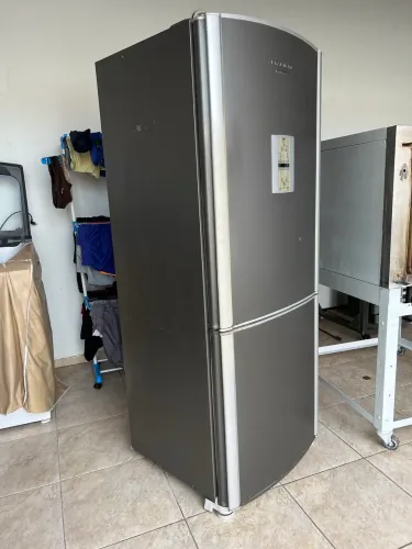 Geladeira Brastemp Inverse Frost Free Inox Envelopada
