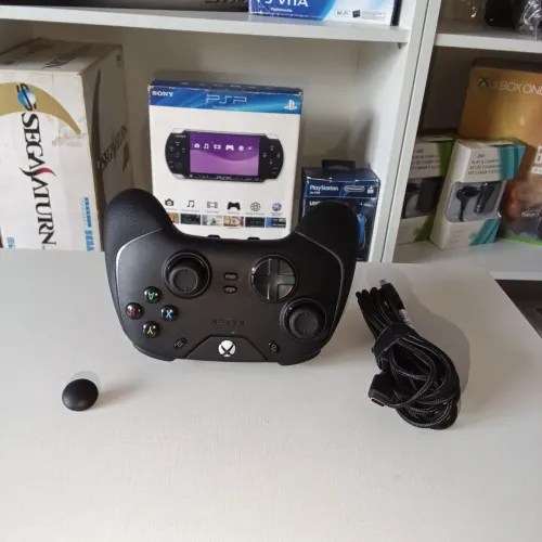 Vendo Controle Razer Wolverine V2 Chroma Semi novo 