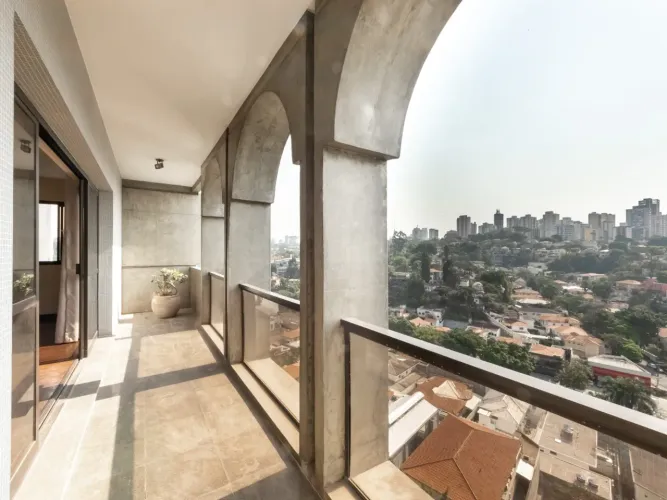 Cobertura para venda em Higienópolis com 3 quartos, sendo 3 suítes, 540m²