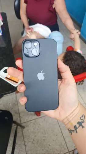 iPhone 15 128