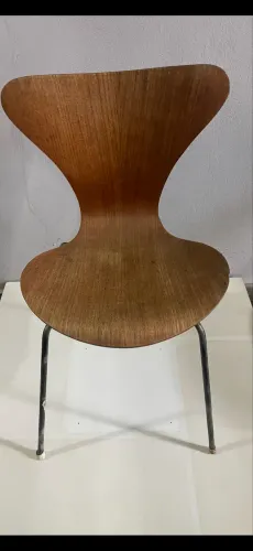 Cadeira Formiga Arne Jacobsen