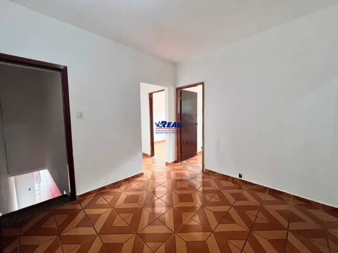 Casa 3 quartos para alugar no Bairro Mineirão (Barreiro) Frente