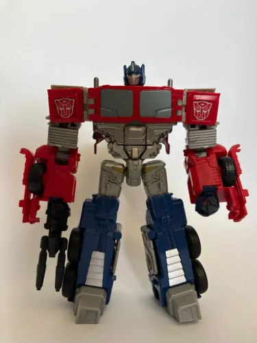 TRANSFORMERS COMBINER WARS OPTIMUS PRIME