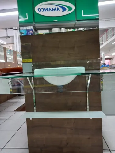 Gabinete banheiro Não coube no espaço.  Somente retirei da caixa.  Zerado 