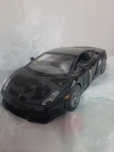 MINIATURA LAMBORGHINE GALLARDO 1:24