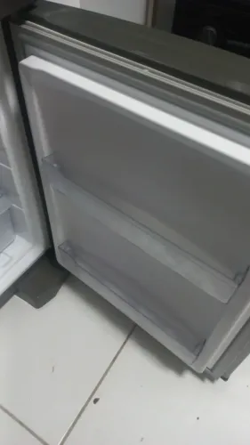 Vende_se geladeira