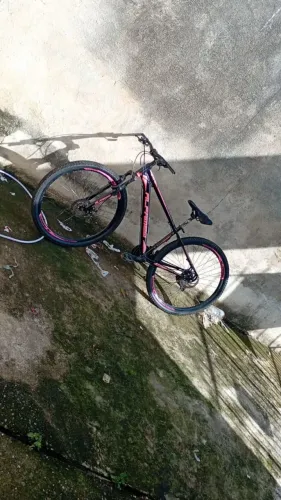 Bicicleta semi nova