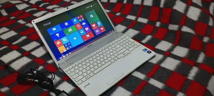 Sony vaio core i3 hd 500 4gb bateria boa já vai formatado