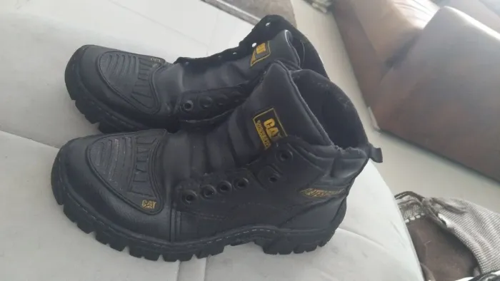 Bota Catepilar número 35