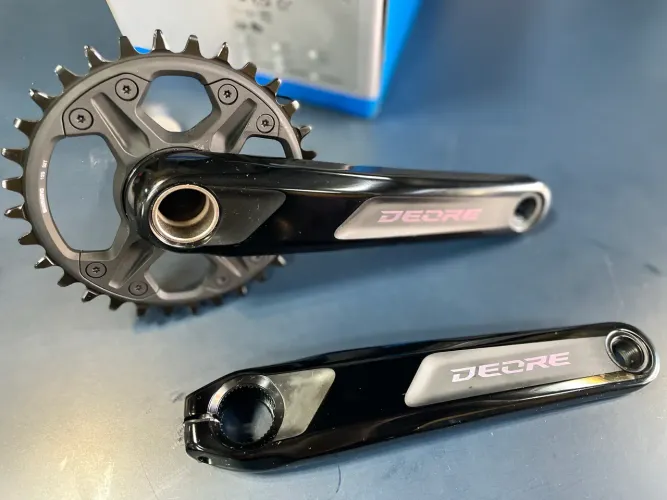 Pedivela Shimano Deore M6100 integrado