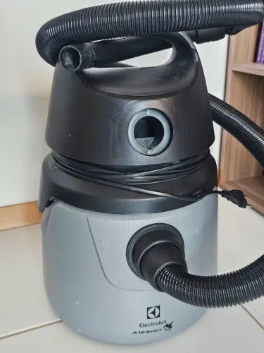 Aspirador Eletrolux A10 Smart