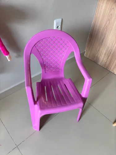 Cadeirinha infantil rosa
