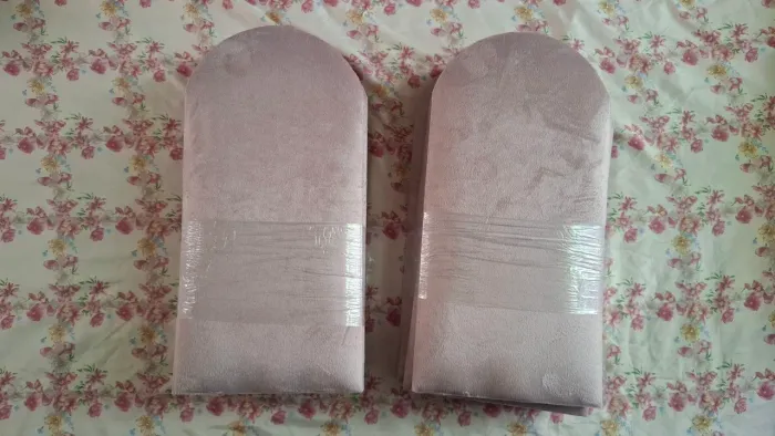 Cabeceira de cama rosa