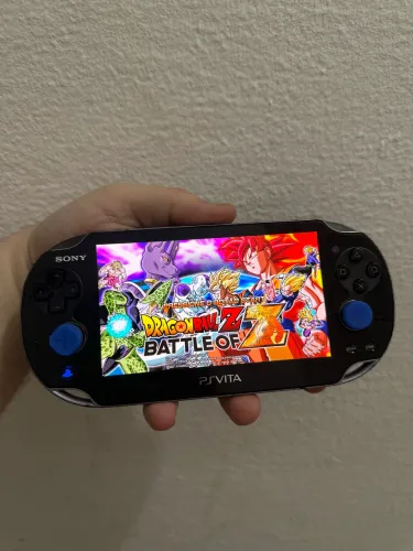 Videogame PS Vita 64Gb Destravado + Jogos Digitais + Loja Pra Baixar Jogos + Carregador