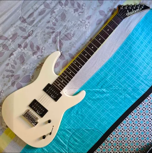 Guitarra Jackson MUITO NOVA