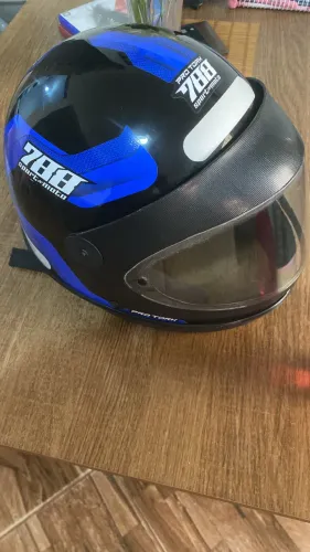 Capacete