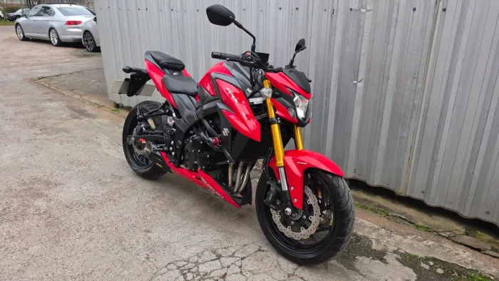 Gsx s 750