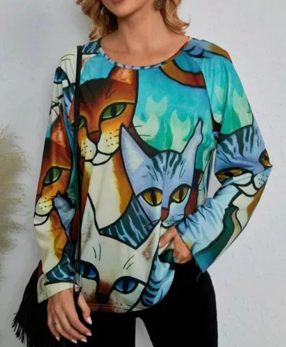 Camisa com estampa de gatos
