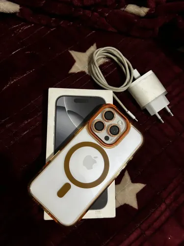 Vendo iPhone 16 Pro (256 gb)