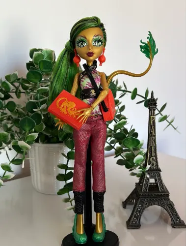 jinafire scaremester completa - monster high g1