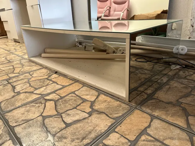 Mesa de centro espelhada