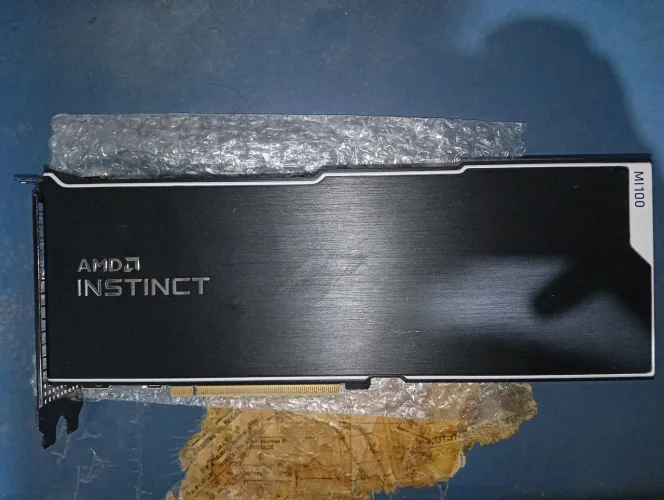 AMD mi100 mi 100 instinct 32gb data center gpu