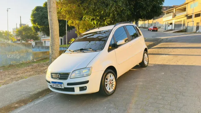 Fiat Idea ELX 1.4 MPI Fire Flex 8V 5P 2010