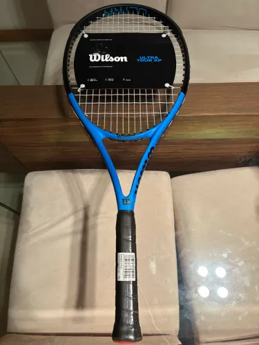 Raquete de Tenis Wilson Ultra Tour XP