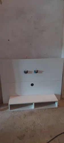 Painel tv bem conservado 230