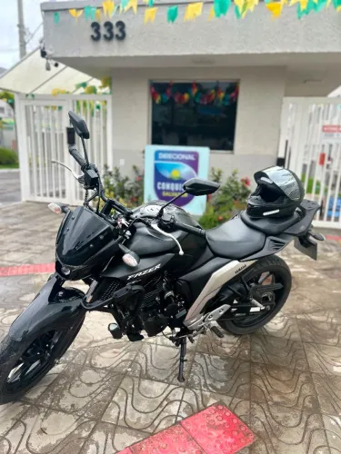 FZ25 2022/23 BAIXA KM IMPECÁVEL