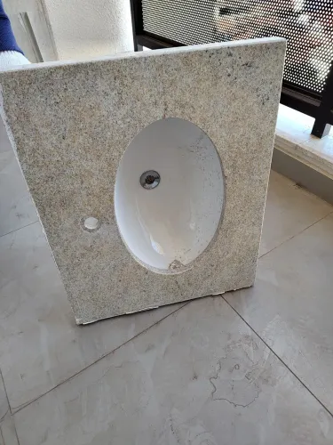 Pia banheiro granito