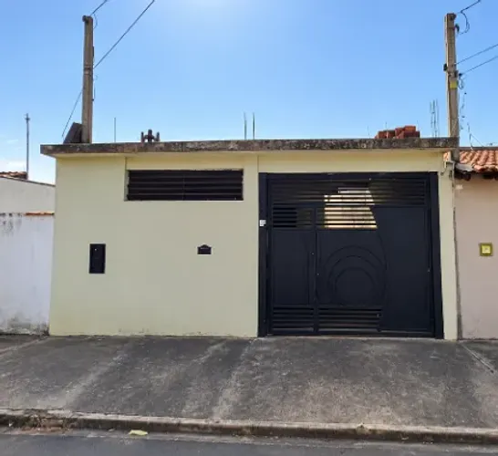 Casa térrea à venda no Bairro Parque dos Flamboyans