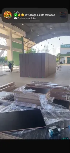 VENDO ! ! ! MDF Amaderado é Outros Materiais Da Área Da Ferragem 