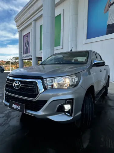 Toyota Hilux CD SR 4X4 2.8 TDI Diesel Aut. 2019