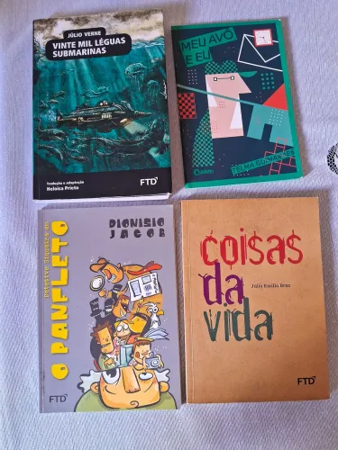 Livros FTD- vinte Mil Léguas  Submarinas, O panfleto, coisas da vida, meu avô e eu.