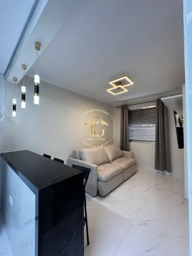 Apartamento Á Venda 1 Quarto Canto do Forte PORTEIRA FECHADA 1 ANDAR DE ESCADA