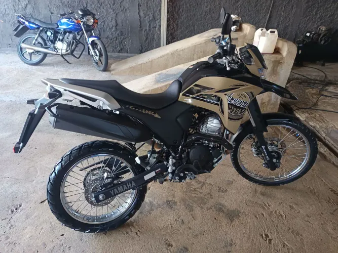 YAMAHA LANDER 250 ABS 2022 ? APENAS 11.500 KM!