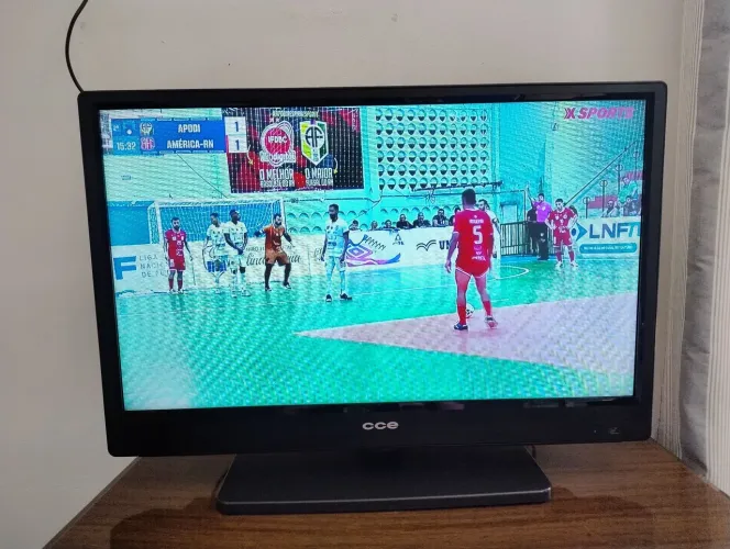 Tv Led  28 Polegadas CCE