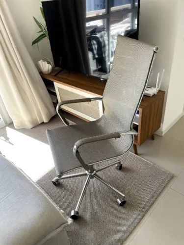 Cadeira de Escritório Eames Esteirinha Alta Tela Mesh Cobre