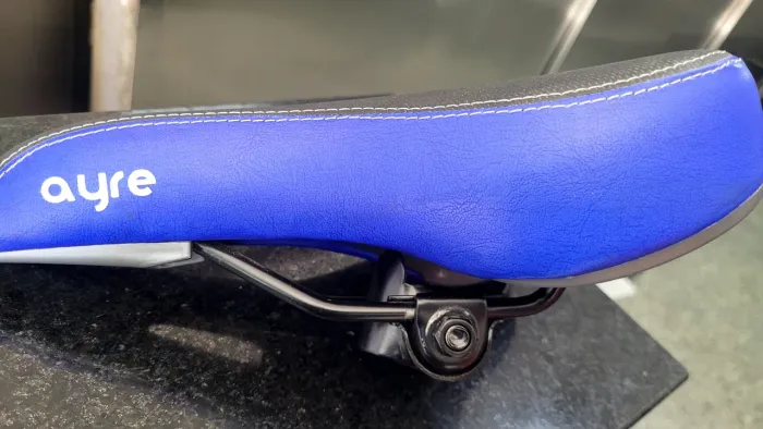 Banco com capa para bike