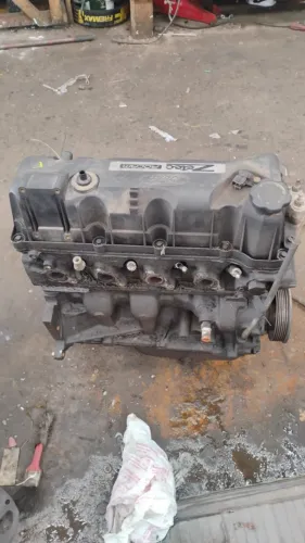Motor Parcial Zetec Rocam 1.0 8V Gasolina 