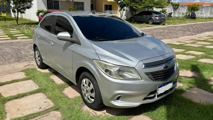 Chevrolet Onix Hatch LT 1.0 8V Flex Power Mec. 4P 2015