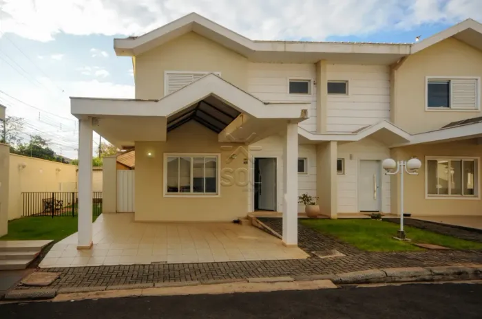 Sobrado à venda no Condomínio Villa Europa em Foz do Iguaçu!