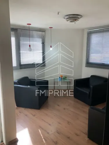 CONJUNTO COMERCIAL EM PERDIZES COM 59 M2 E 1 VAGA DE GARAGEM FIXA.