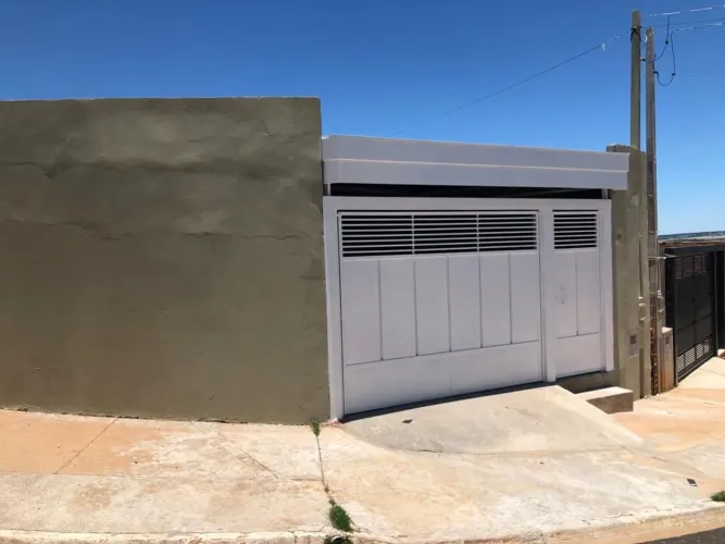 Casa à venda, 2 quartos, 2 vagas, Firenze - Marília/SP